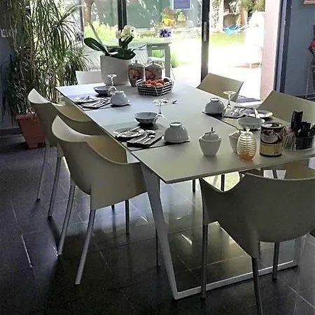Bed & Breakfast La Closerie Aux Violettes - 4*