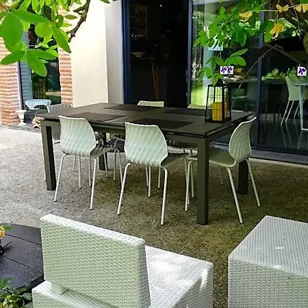 Bed & Breakfast La Closerie Aux Violettes - 4*