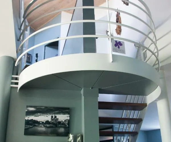 La Closerie Aux Violettes -