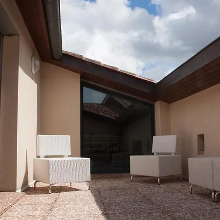 La Closerie Aux Violettes - تولوز