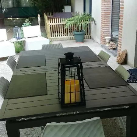 فندق مبيت وإفطار La Closerie Aux Violettes - 4*