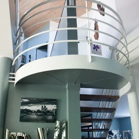 La Closerie Aux Violettes -